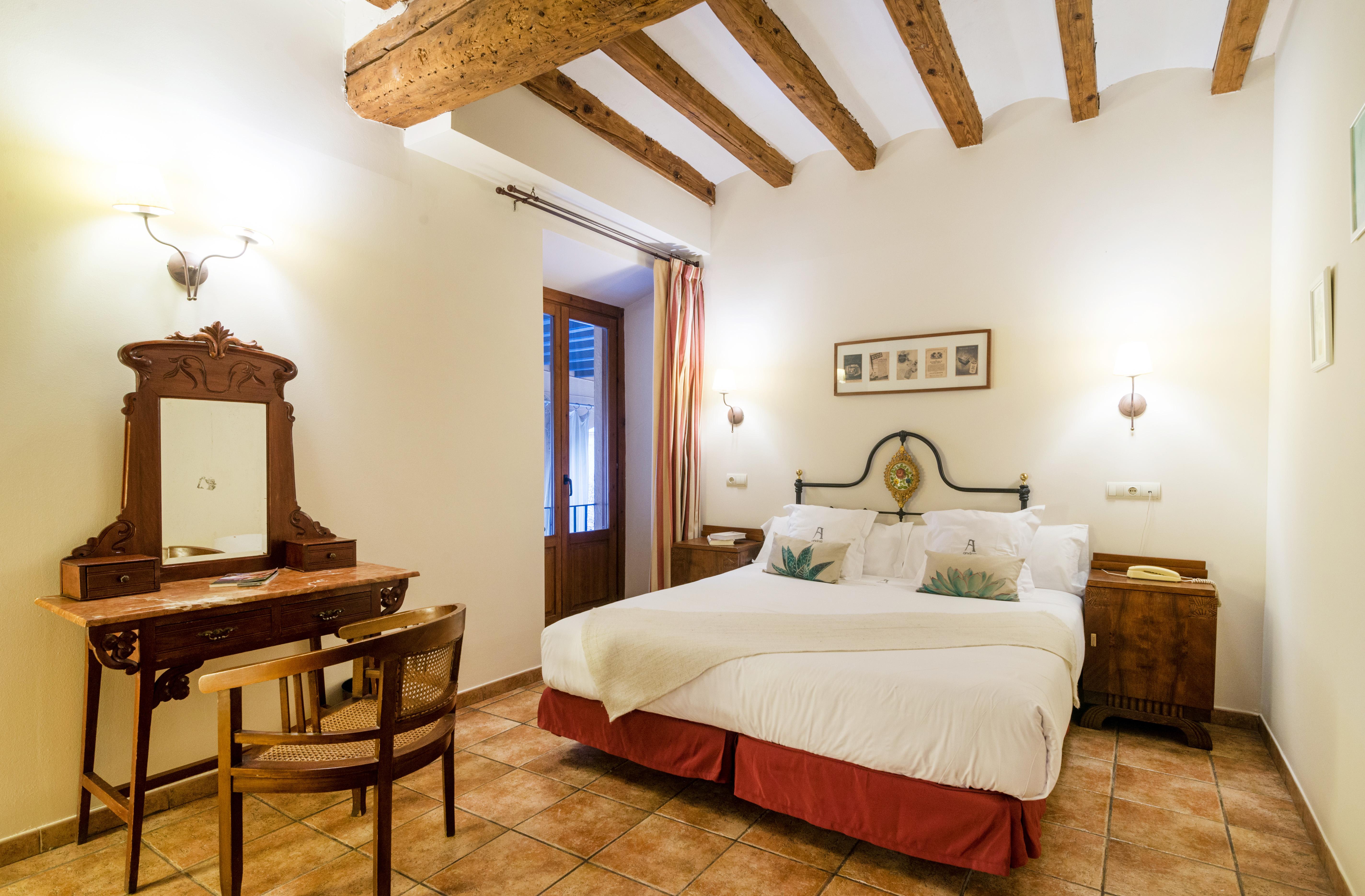 Hotel Andria La Seu d'Urgell Esterno foto